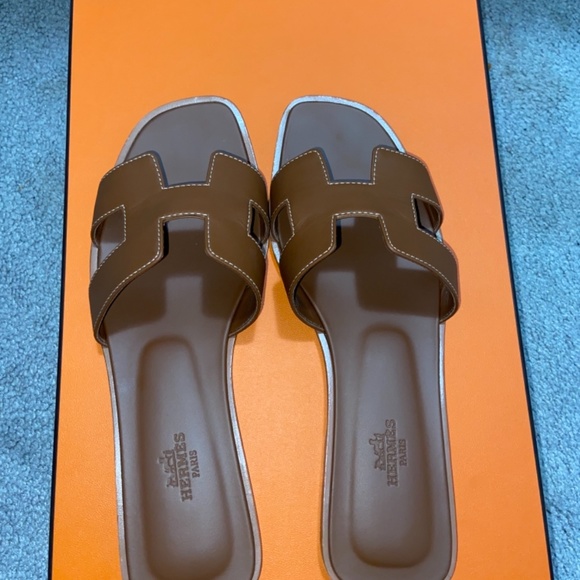 Hermes Oran sandals- Brown - Picture 2 of 2